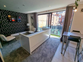 Super Central 1 Bedroom Home in the Heart of MCR